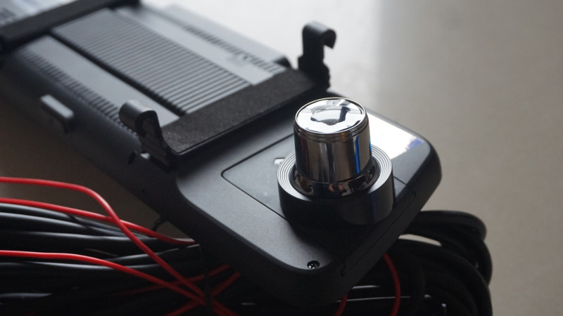 全面屏与后视镜的组合,威路特M8带来更安全的行车体验