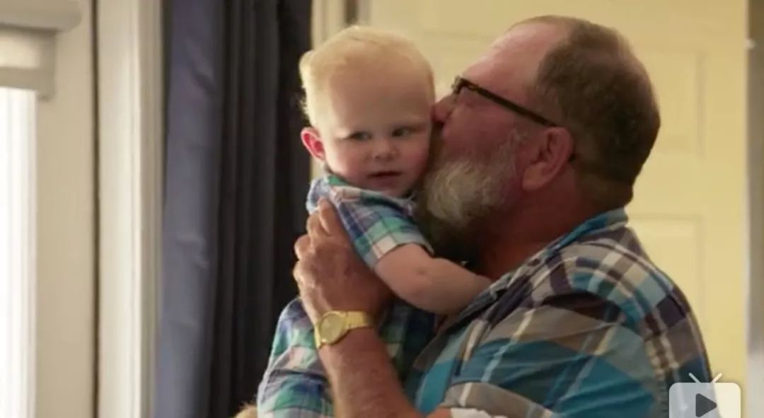 我一个直男居然被五个Gay感动得稀里哗啦，改变人生越来这么简单