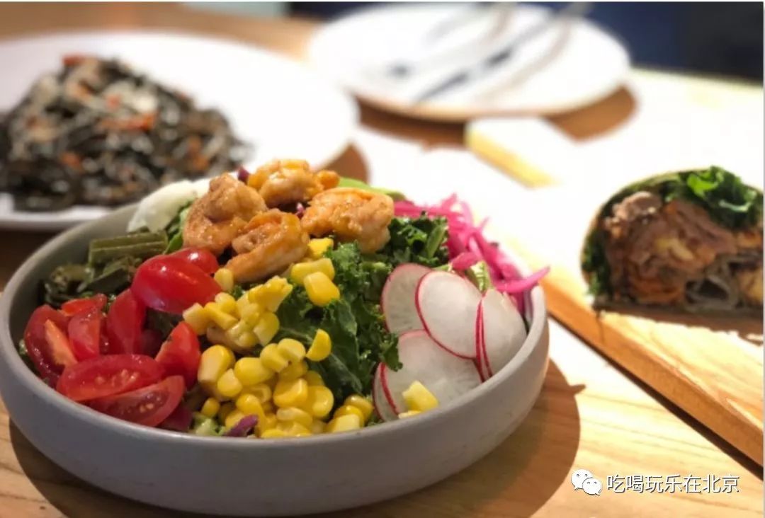 这座美食地标、洗刷了王府井小吃街坑游客的骂名