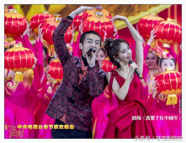 袁泉李易峰,袁泉白衬衣走红毯惊艳场面