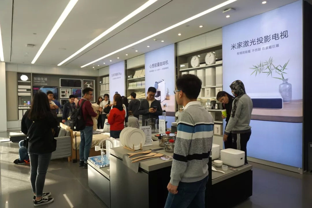 省代反水+开旗舰店，今年手机渠道怎么变