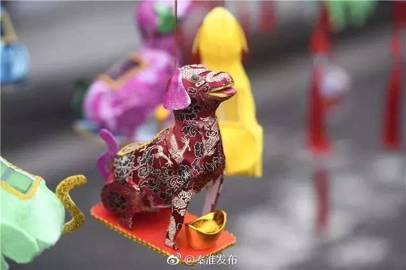 今夜的南*夫子京**庙，全是人人人人！有你吗？