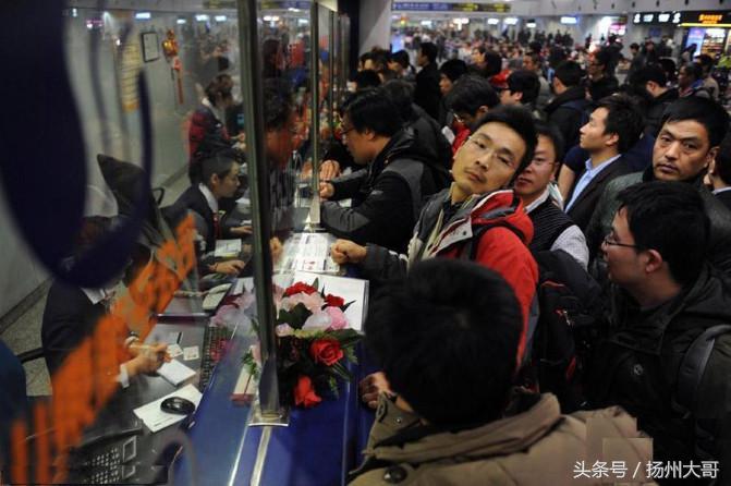 冬日乘飞机进*疆新**遇大雾,滞留银川机场一夜两天里遇到的有趣经历