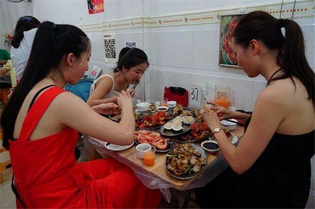 广州三亚双飞五日游,去三亚必吃餐厅