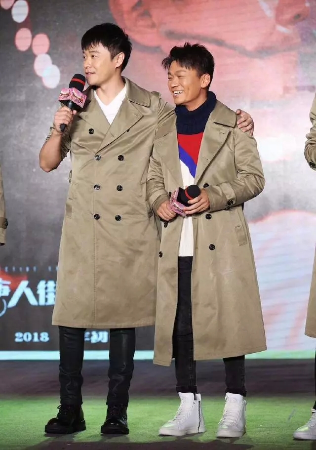 刘昊然增高鞋,刘昊然脱鞋指压板