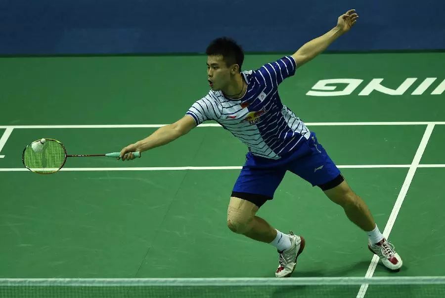 大拇指内侧打羽毛球磨出水泡,打羽毛球脚趾磨出水泡用什么药膏