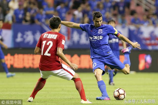 超级杯申花1比0,超级杯申花捧杯