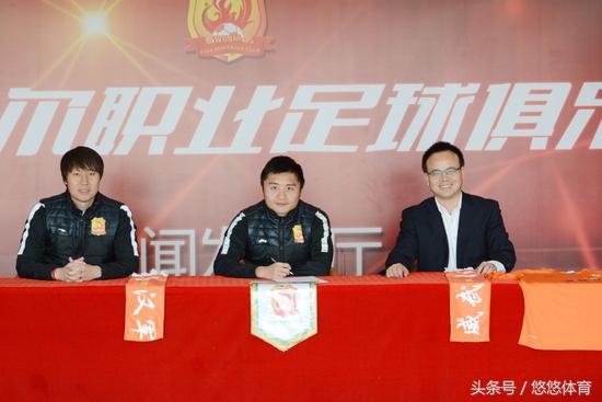 华夏幸福武汉卓尔队员名单,廖均健评价李行