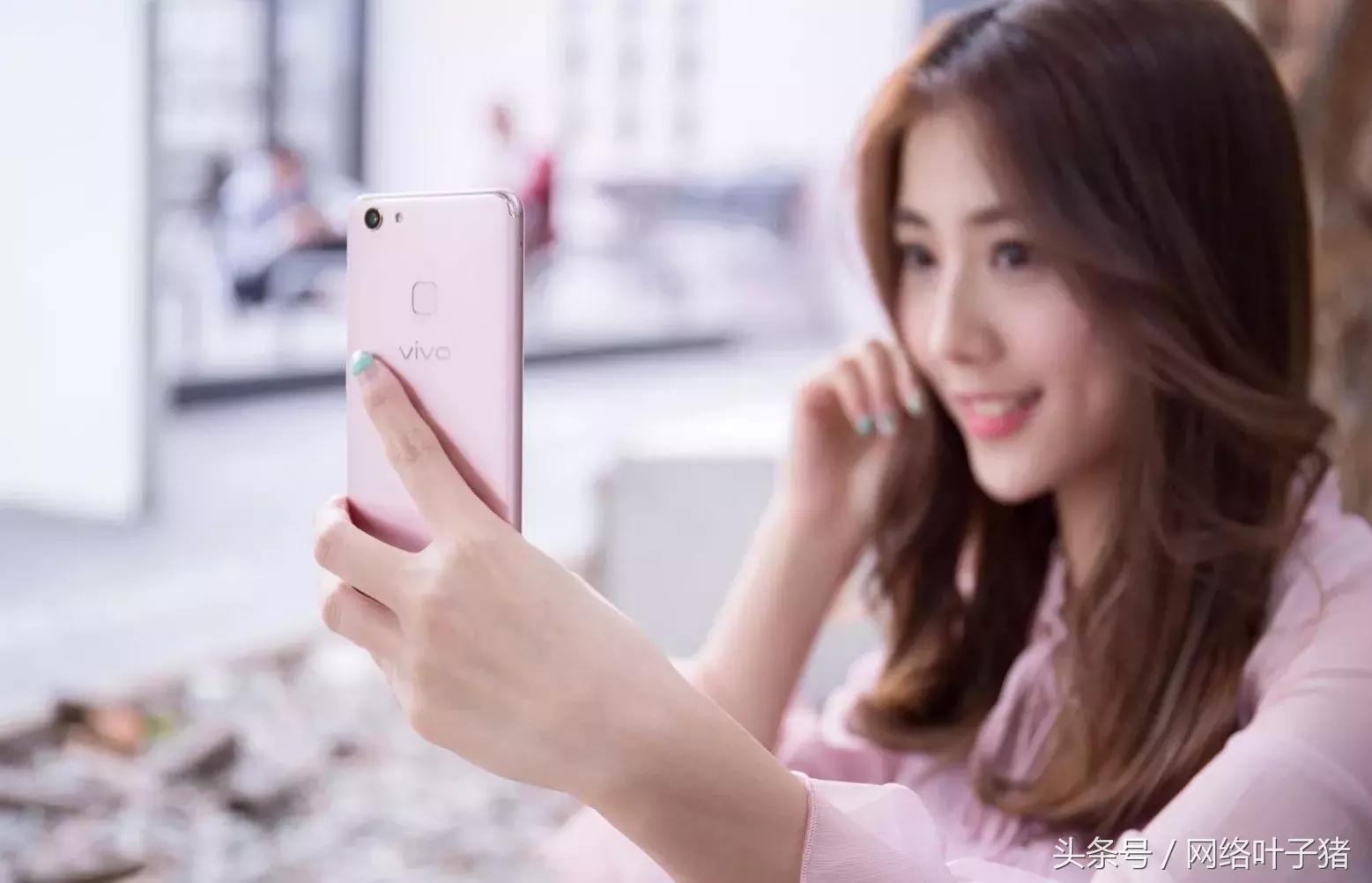 新年流行的时尚单品，2000元拿下超值