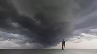 欠网贷一直被催收怎么办,网贷欠一万以下起诉法院怎么处理