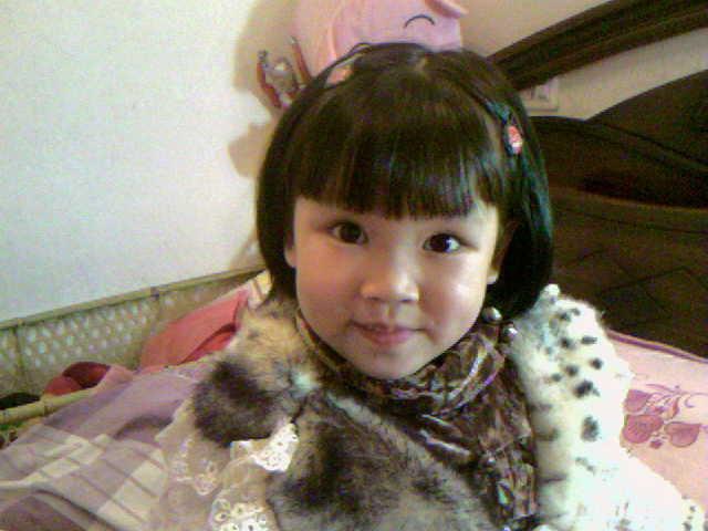 女儿发高烧妈妈吓坏了,孩子在家高热惊厥最难忘的事