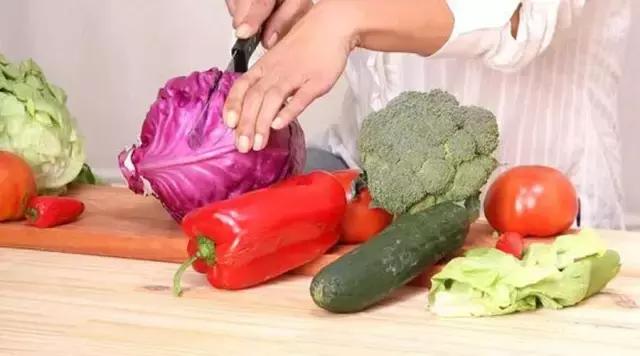 节后刮油最佳方法,健康推荐节后吃这些食物刮油解腻