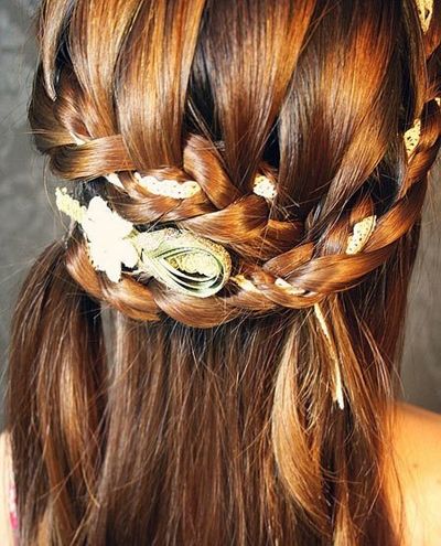 2款超级好看的蜈蚣辫发型图解,短发两个蜈蚣辫编发教程