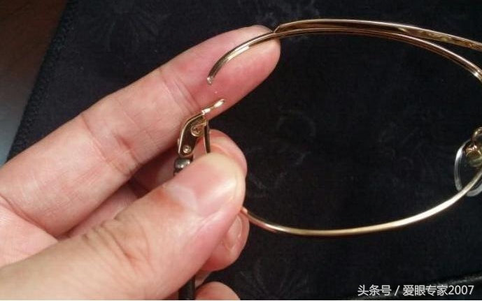 克罗心墨镜的镜片,chromehearts克罗心半框眼镜