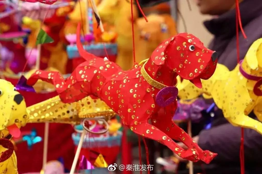 今夜的南*夫子京**庙，全是人人人人！有你吗？