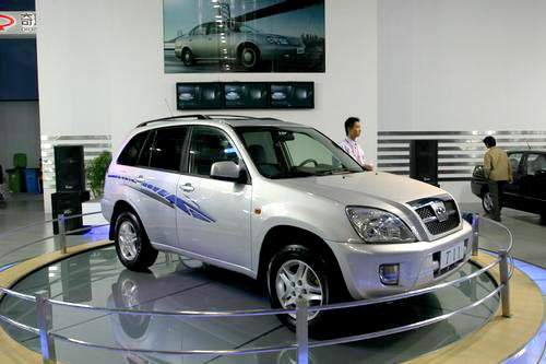 中国汽车suv发展,试驾奇瑞瑞虎3全球百万款