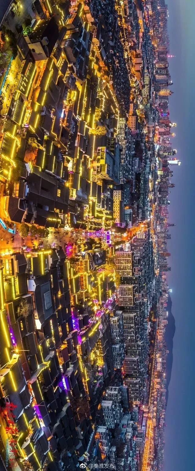 今夜的南*夫子京**庙，全是人人人人！有你吗？