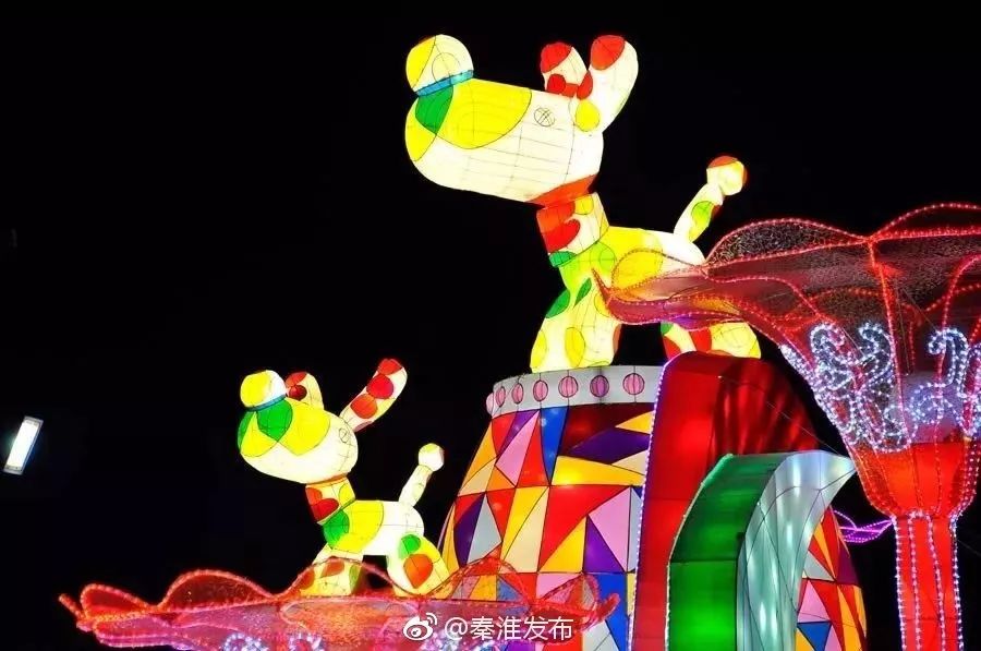 今夜的南*夫子京**庙，全是人人人人！有你吗？