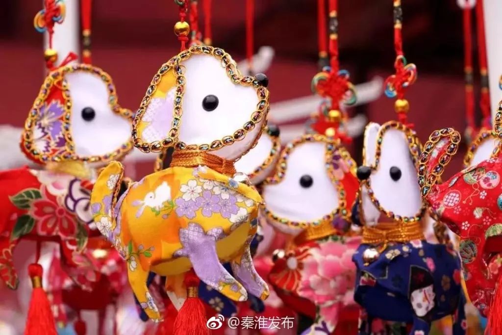 今夜的南*夫子京**庙，全是人人人人！有你吗？