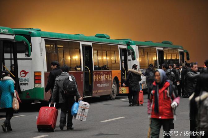 冬日乘飞机进*疆新**遇大雾,滞留银川机场一夜两天里遇到的有趣经历