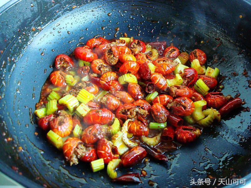 麻辣虾尾做出来不辣不麻,再也不用去外面吃了