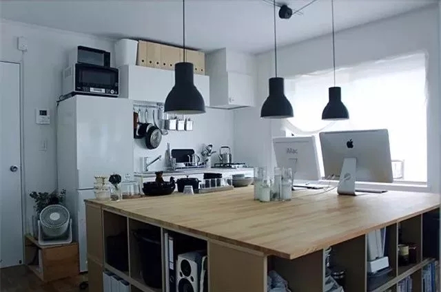 跟着“盐系”人设一起火了的，还有盐系家居