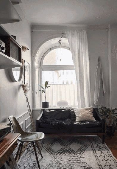 跟着“盐系”人设一起火了的，还有盐系家居