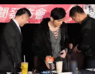 周杰伦很喜欢喝奶茶吗,周杰伦想喝奶茶了是什么梗