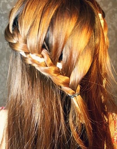 2款超级好看的蜈蚣辫发型图解,短发两个蜈蚣辫编发教程