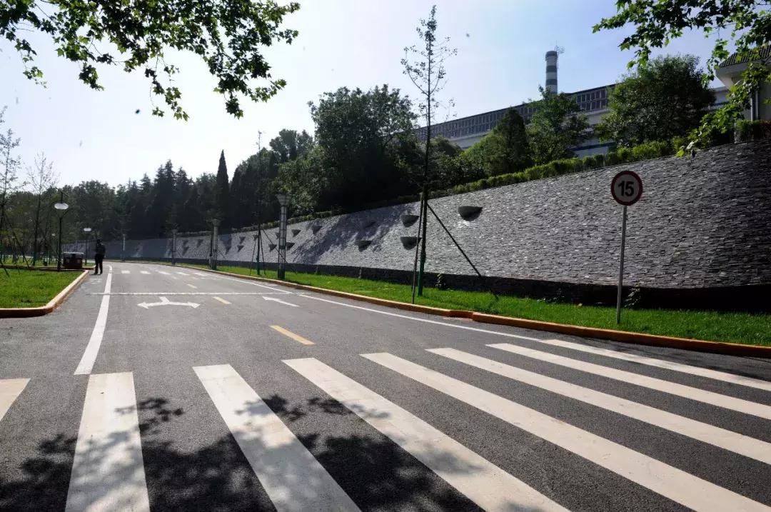 瑗垮畨骞存渶涓浗,瑗垮畨骞存渶涓浗鍐呭