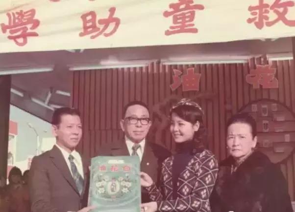 他生于福建,发迹于星马,成就于港台,创办了居家良品白花油!