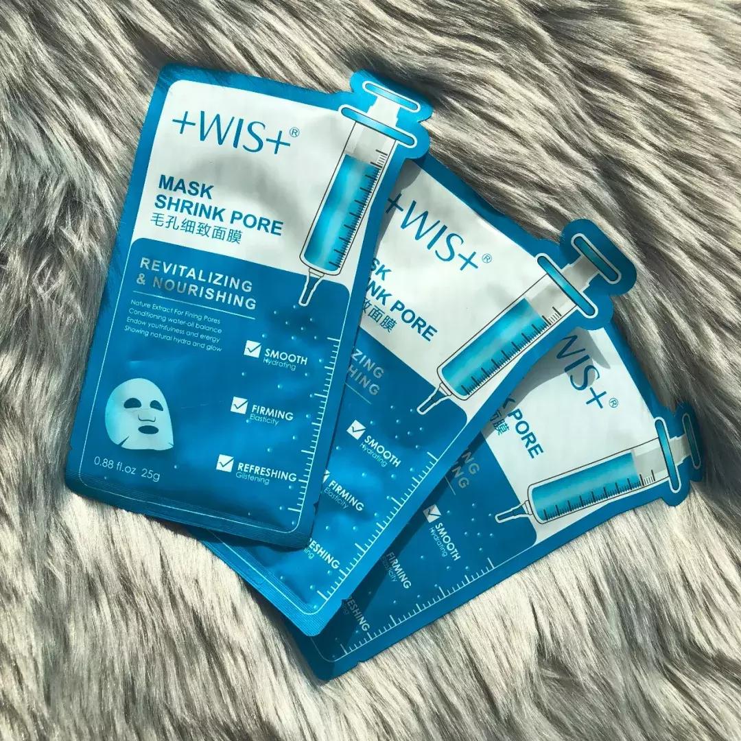 毛孔一擦就变细腻,用了一段时间毛孔收缩了一点