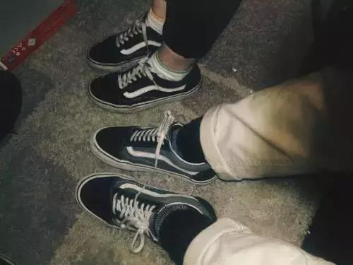 vans和converse高帮适合冬季穿,converse对比vans