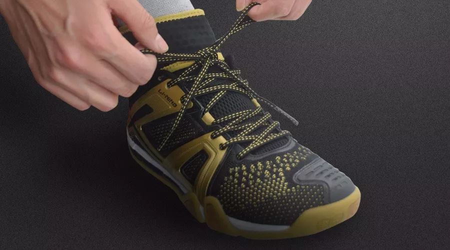 大拇指内侧打羽毛球磨出水泡,打羽毛球脚趾磨出水泡用什么药膏