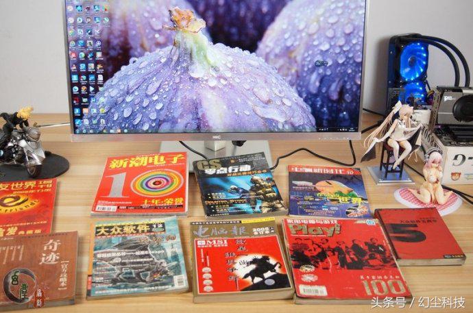 这些老旧的杂志,数码产品虽然不值钱了,但还是挺有纪念价值的