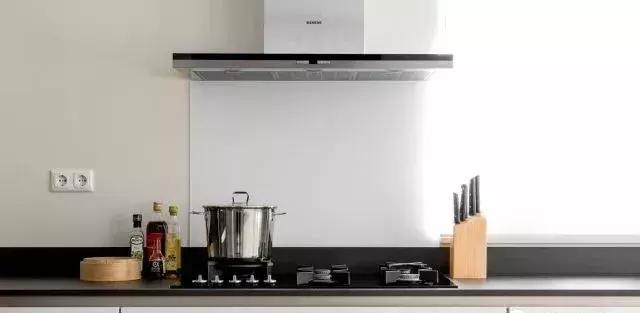 娴峰瑁呬慨鍒嗕韩,鍥藉寤虹瓚瑁呬慨鍒嗕韩