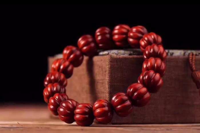 手串太松太紧三招轻松搞定,手串太紧不圆