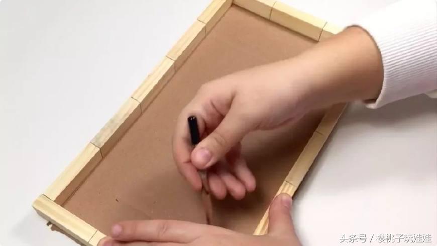 用小木块做芭比娃娃,最简单怎么做芭比娃娃