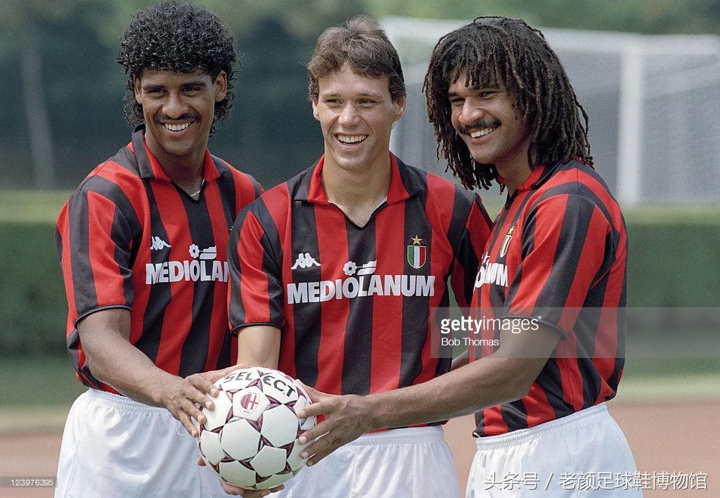 你拿你的冠军杯，我收我的保护费，神奇意大利品牌kappa