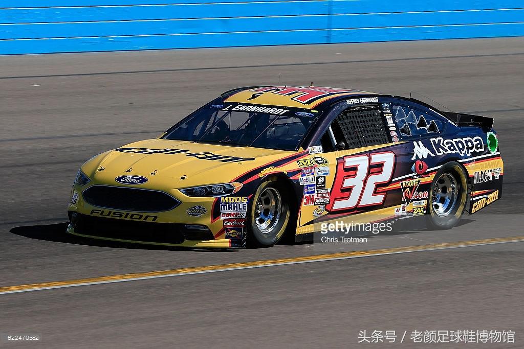 你拿你的冠军杯，我收我的保护费，神奇意大利品牌kappa