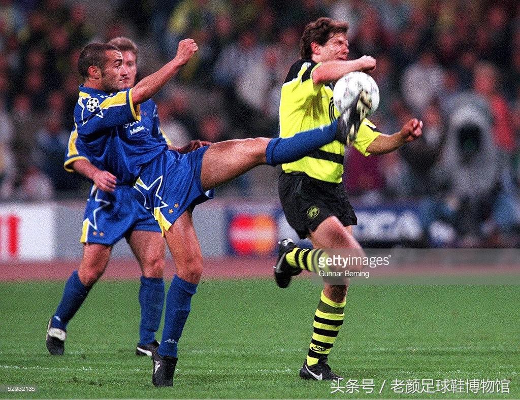 你拿你的冠军杯，我收我的保护费，神奇意大利品牌kappa