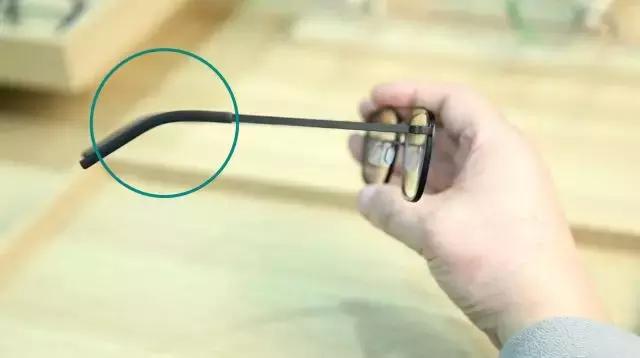 眼镜店镜架怎么调整,tr90镜架怎么调整