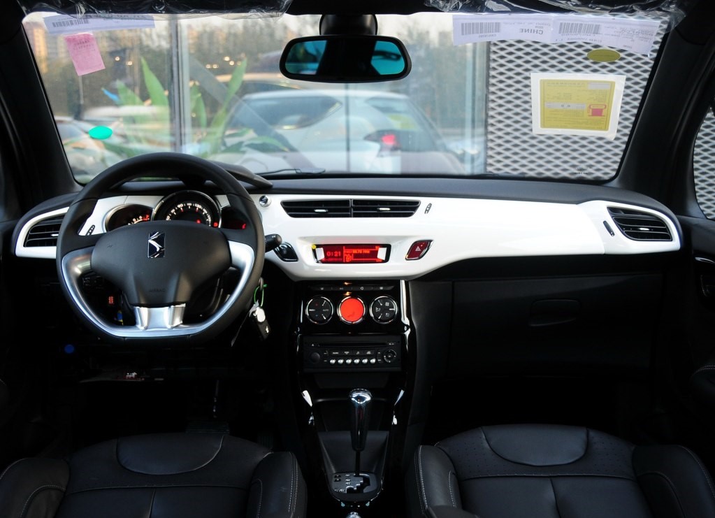 超级拉风的敞篷4座跑车,超级拉风的车