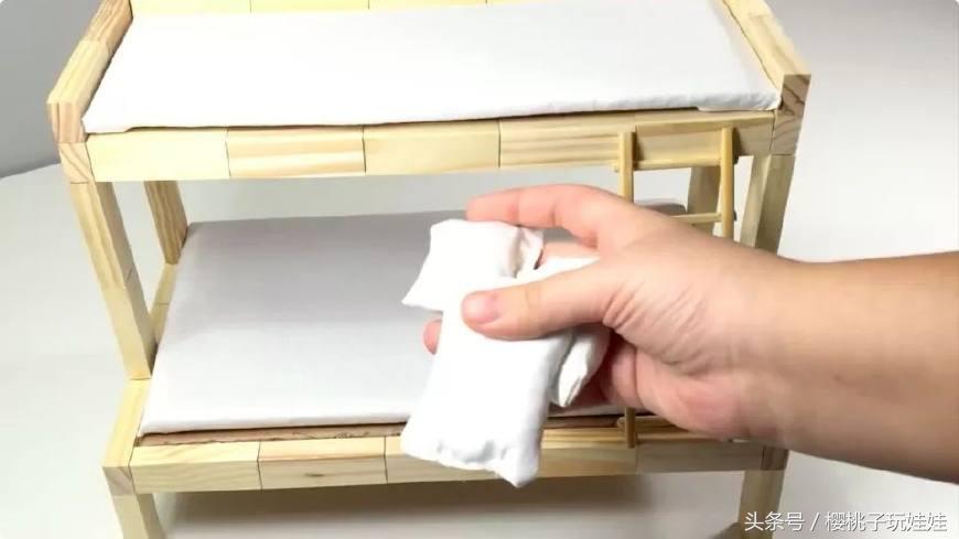 用小木块做芭比娃娃,最简单怎么做芭比娃娃