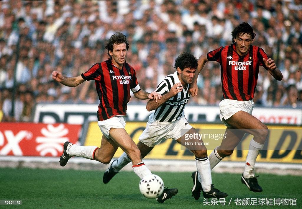 你拿你的冠军杯，我收我的保护费，神奇意大利品牌kappa