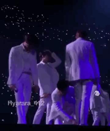 弱弱的问一句，头条有「灿白*党**」吗？