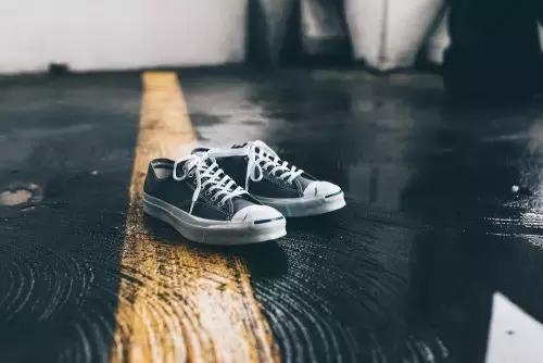 vans和converse高帮适合冬季穿,converse对比vans