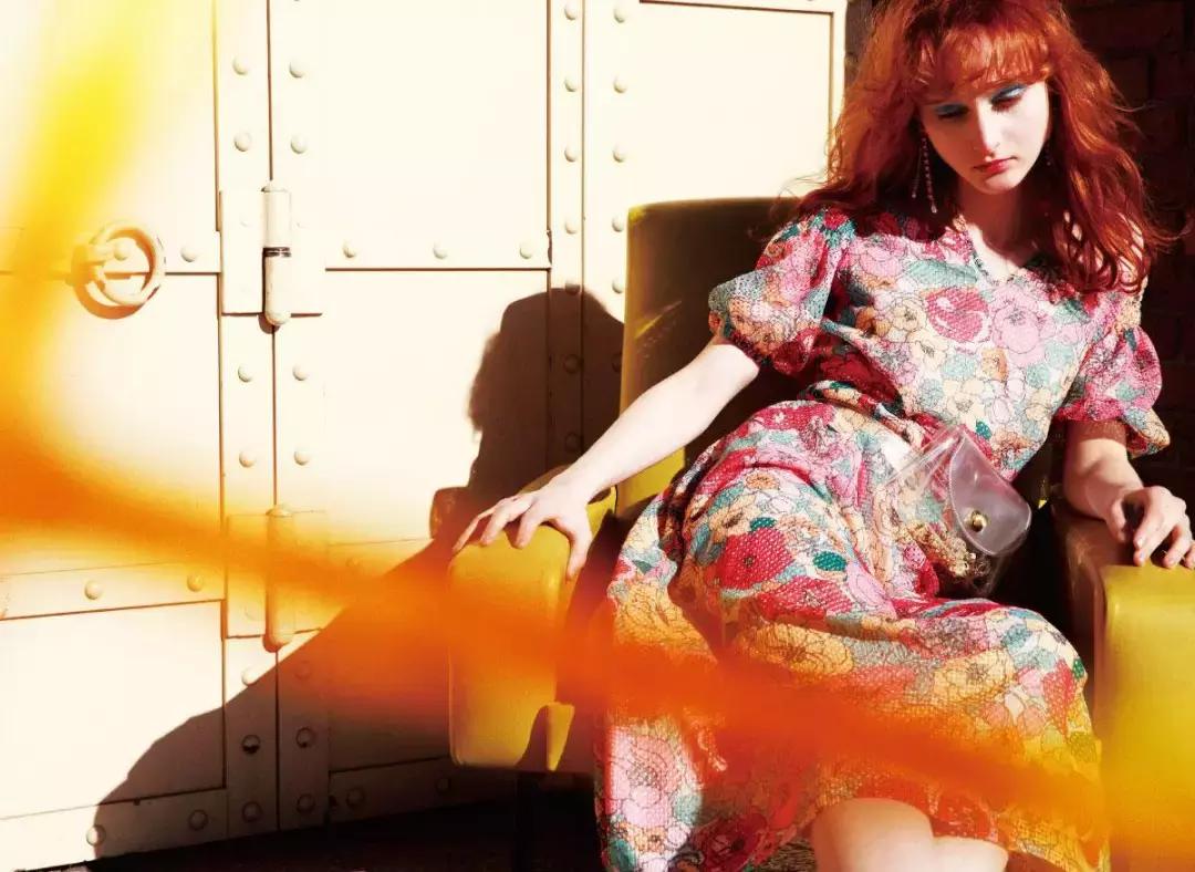 从裙子到套装,早春必备单鞋惊艳从头到脚