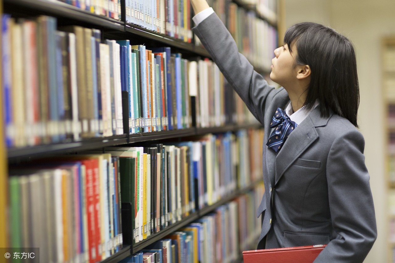 女儿11岁了还痴迷童话,医生说:那是病,得治!