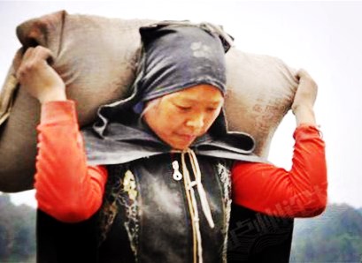 如何轻松的将水泥运到二楼,如何把水泥扛上楼